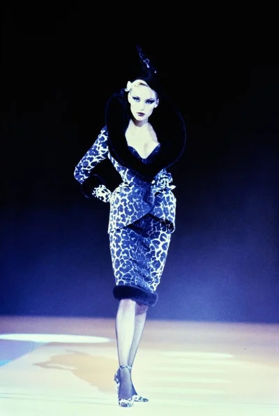 Look 12